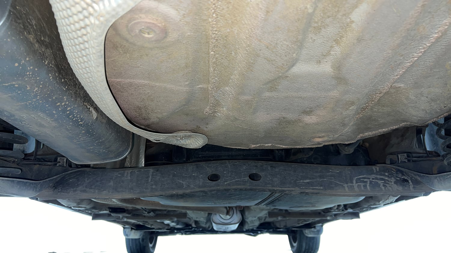 Used 2023 Volkswagen Taigun GT 1.5 TSI MT Petrol Manual extra REAR UNDERBODY VIEW (TAKEN FROM REAR)