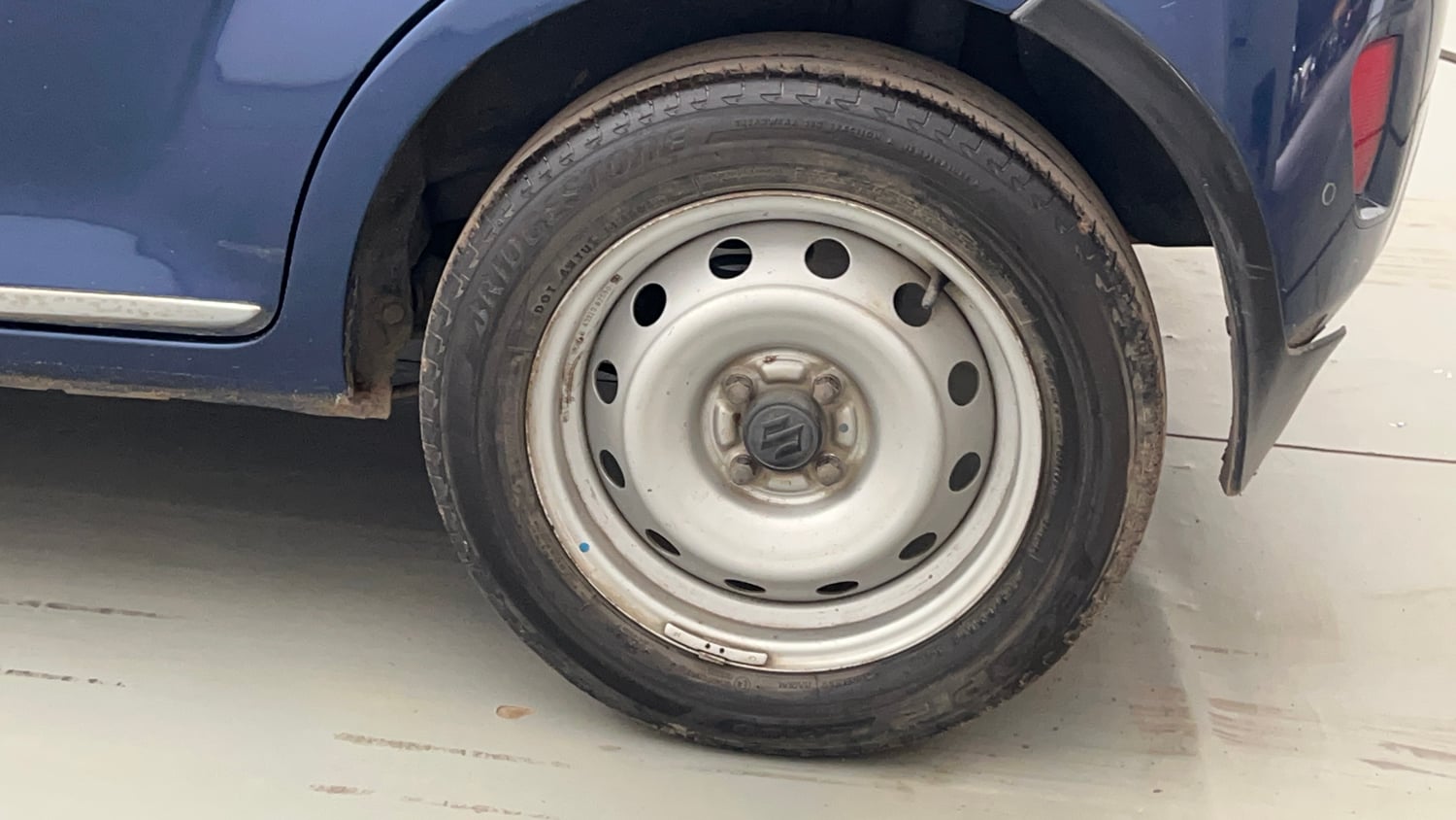 Used 2022 Maruti Suzuki Ignis Sigma 1.2 MT Petrol Manual tyres LEFT REAR TYRE RIM VIEW
