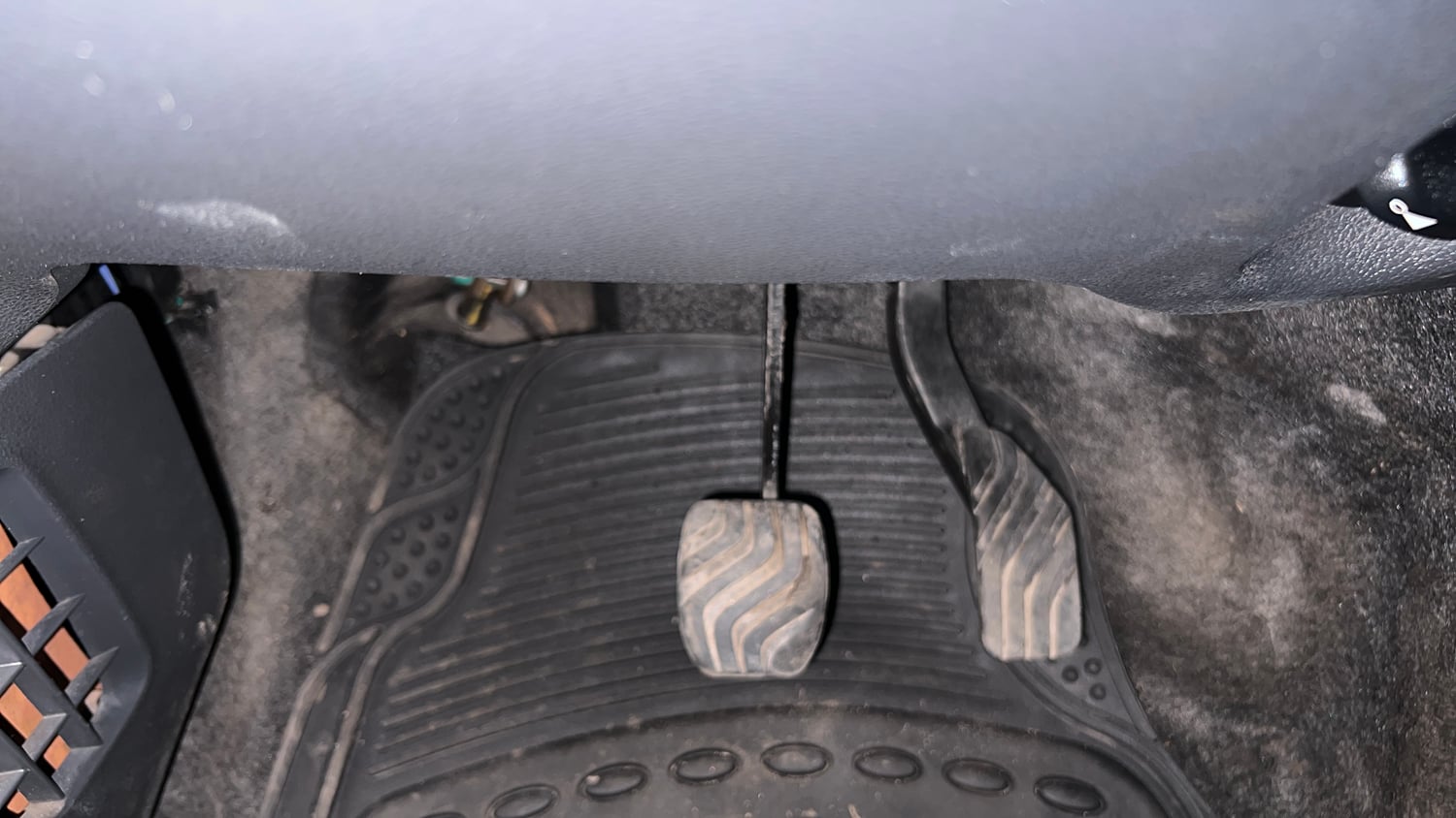 Used 2017 Renault Kwid 1.0 RXT AMT Petrol Automatic interior PEDALS VIEW