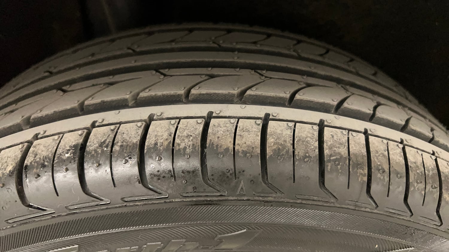 Used 2020 Maruti Suzuki Baleno Zeta Petrol Manual tyres RIGHT REAR TYRE TREAD VIEW