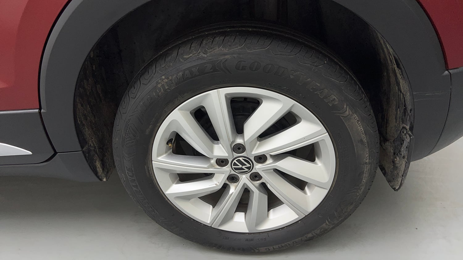 Used 2023 Volkswagen Taigun GT 1.5 TSI MT Petrol Manual tyres LEFT REAR TYRE RIM VIEW