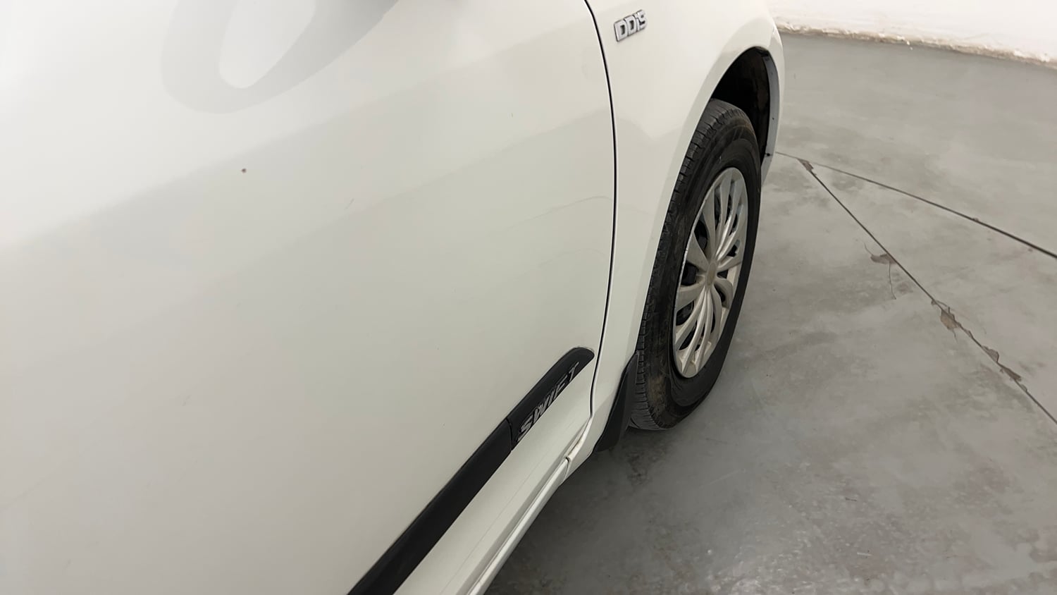 Used 2013 Maruti Suzuki Swift VDi Diesel Manual dents MINOR SCRATCH