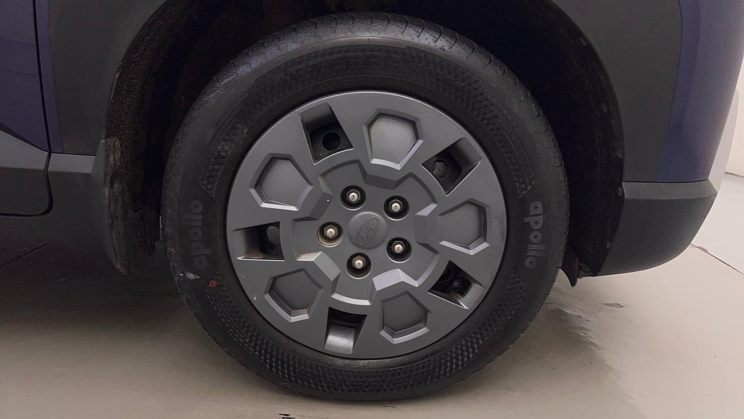 Used 2026 Hyundai Venue 1.2 Kappa Petrol MT HX 5+ Petrol Manual tyres RIGHT FRONT TYRE RIM VIEW