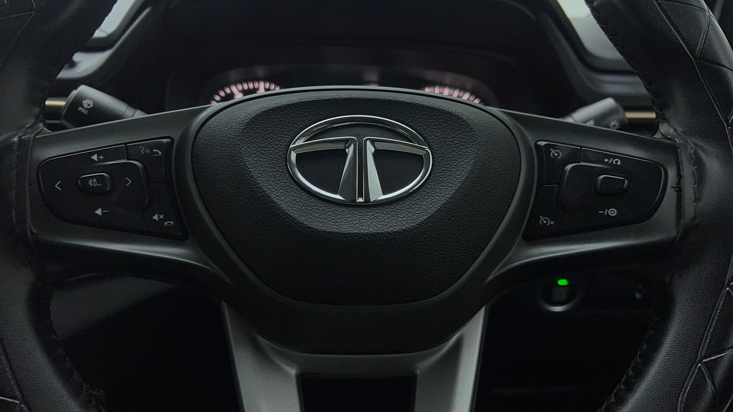 Used 2023 Tata Punch Accomplished MT Petrol Manual top_features Cruise control