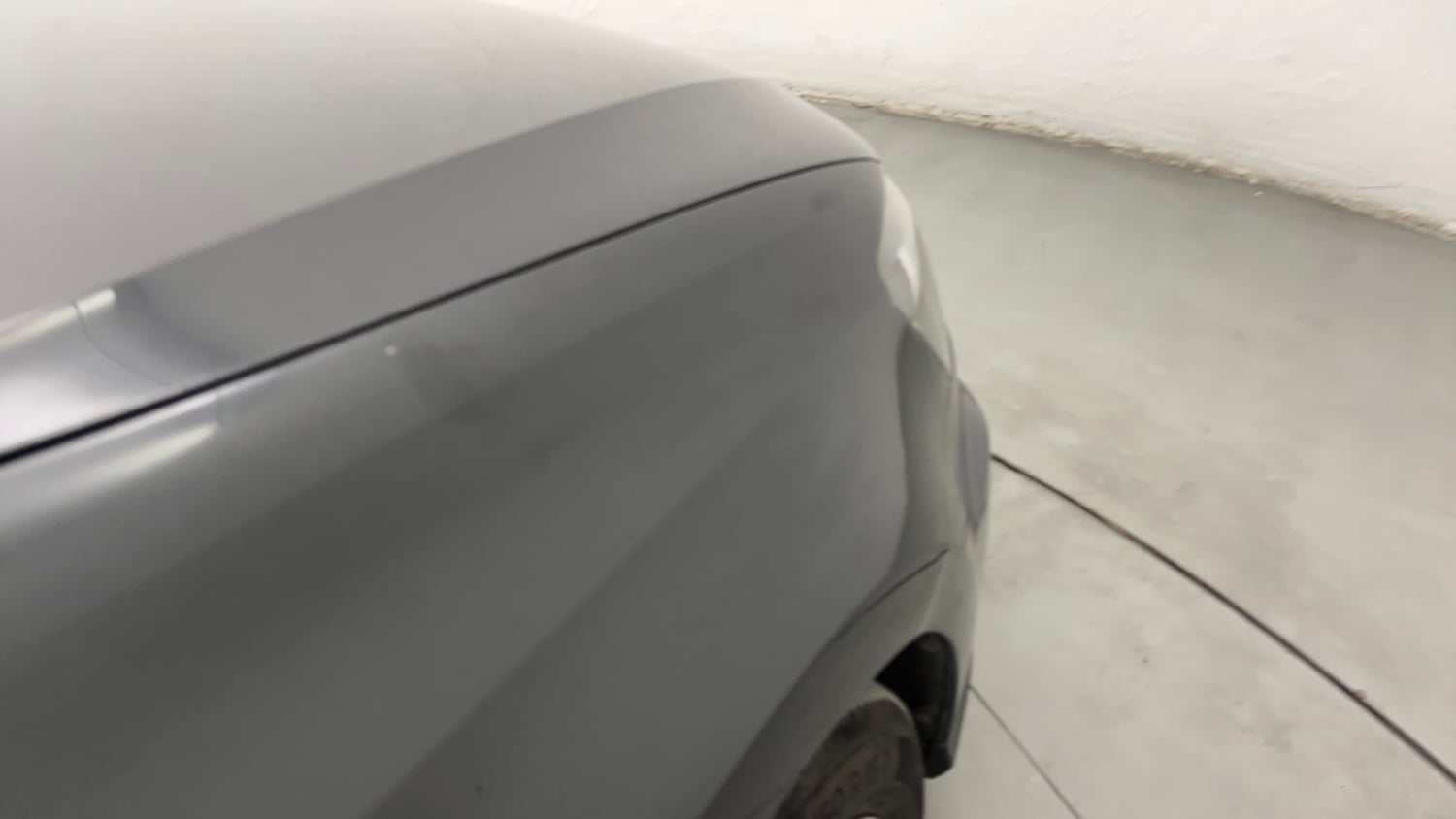 Used 2016 Volkswagen Ameo Highline1.2L (P) Petrol Manual dents MINOR SCRATCH