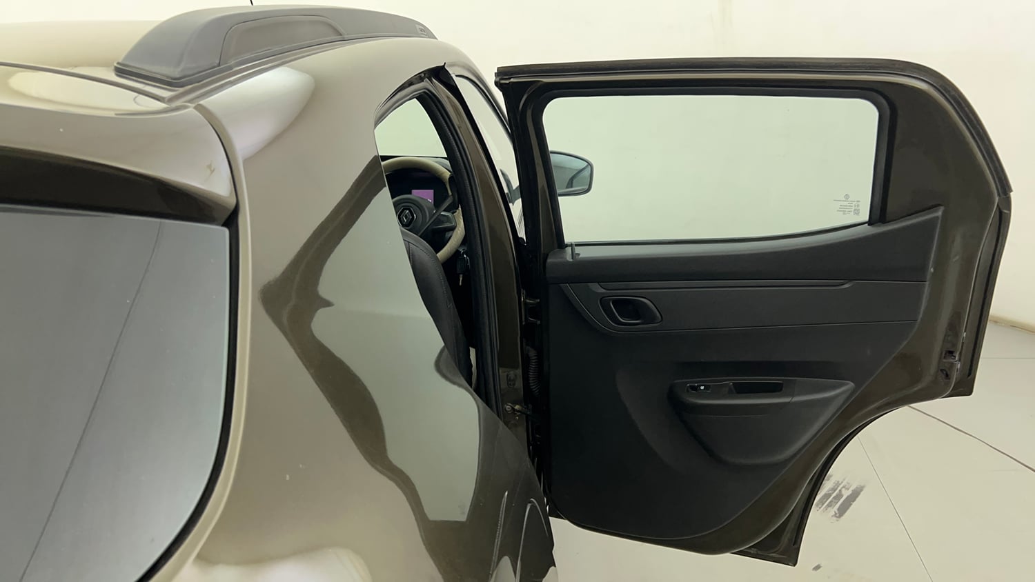 Used 2020 Renault Kwid RXT 1.0 Opt Petrol Manual interior RIGHT REAR DOOR OPEN VIEW