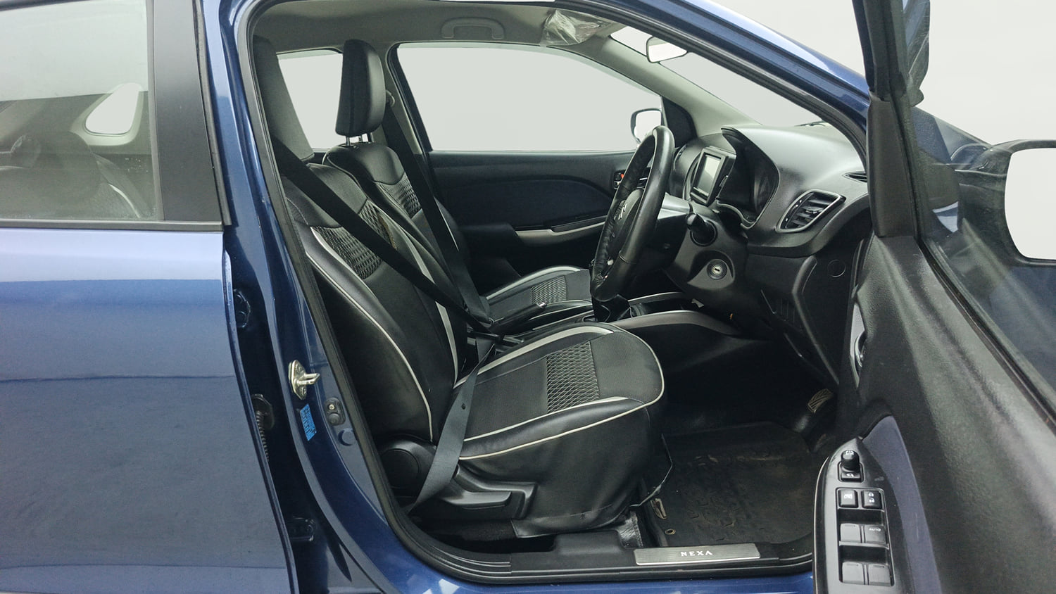 Used 2019 Maruti Suzuki Baleno Delta Petrol Manual interior RIGHT SIDE FRONT DOOR CABIN VIEW