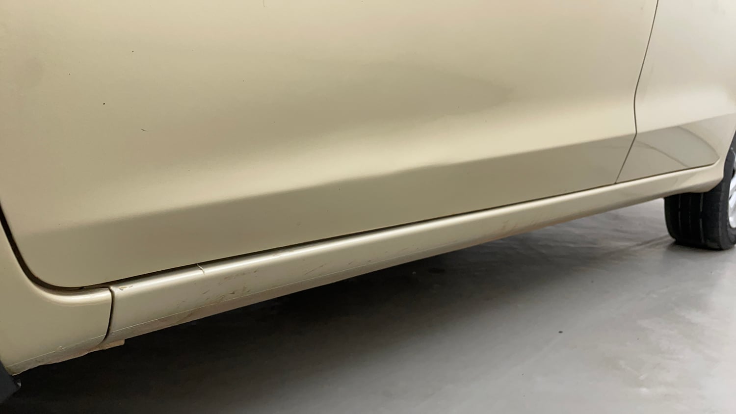 Used 2014 Honda Mobilio V Petrol Petrol Manual dents MINOR DENT