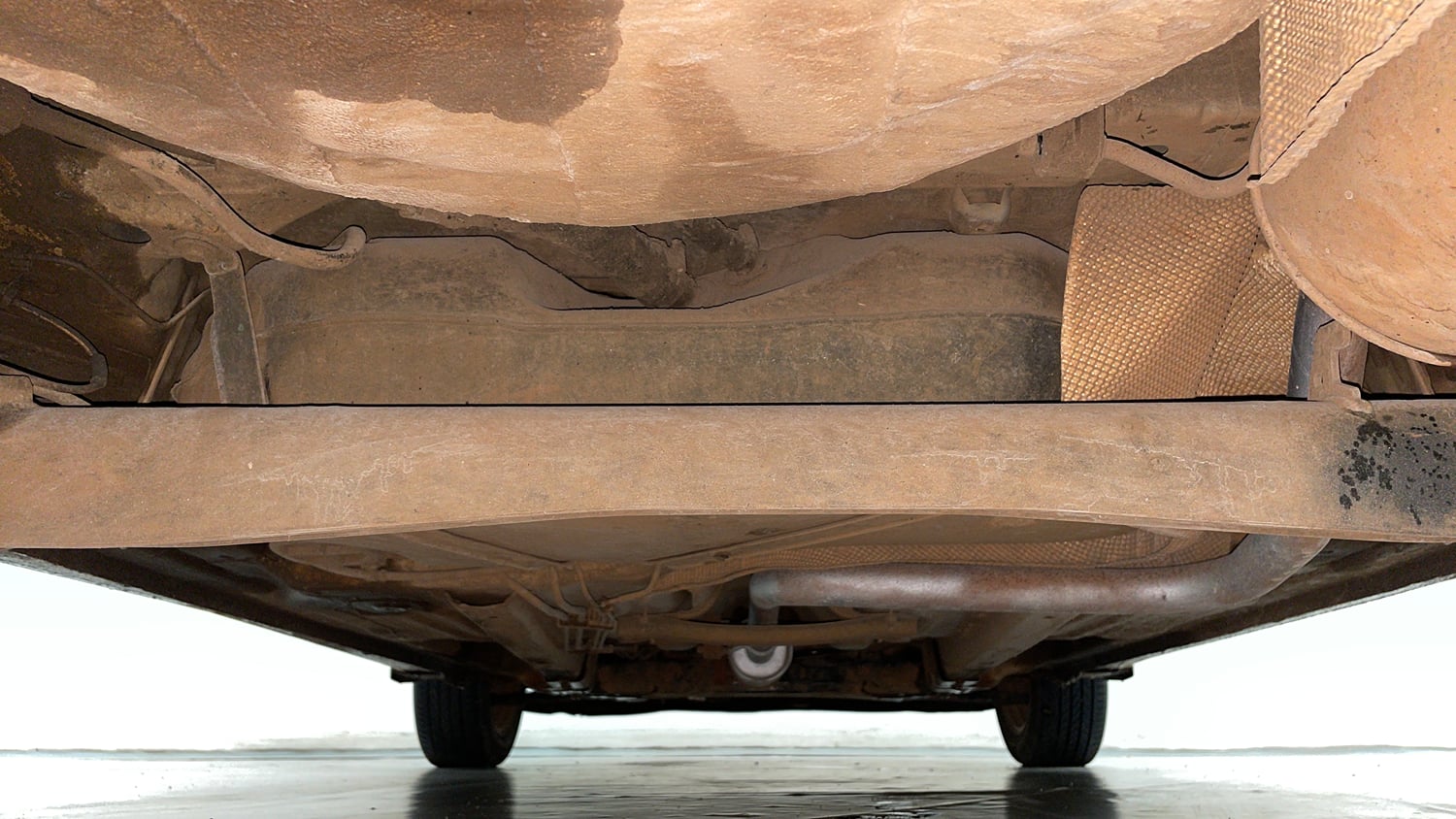 Used 2017 Ford Figo Titanium 1.5 Ti-VCT AT Petrol Automatic extra REAR UNDERBODY VIEW (TAKEN FROM REAR)