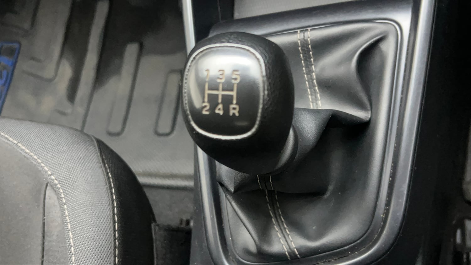 Used 2021 Hyundai i20 Sportz 1.2 MT Petrol Manual interior GEAR  KNOB VIEW