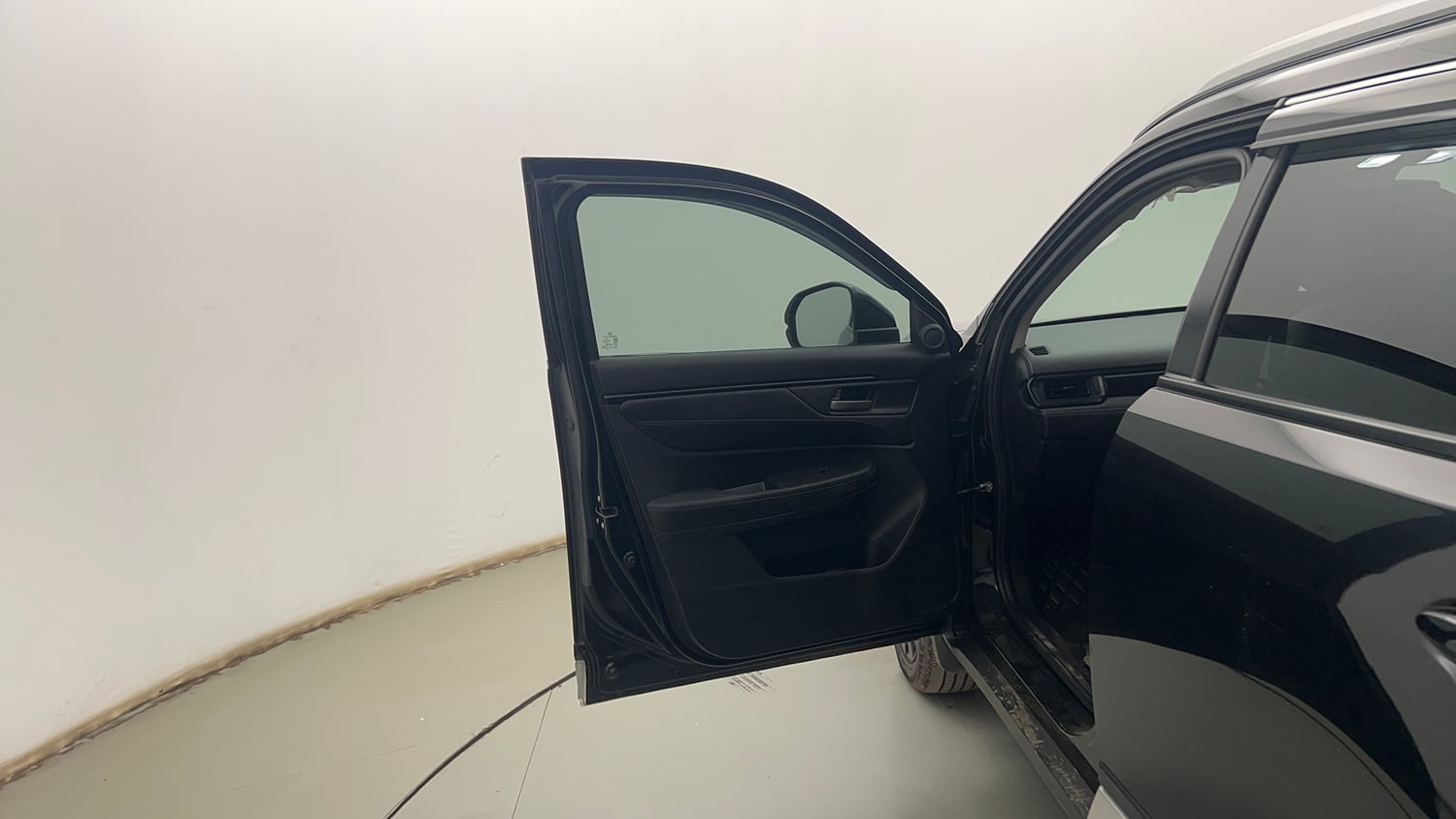 Used 2025 Honda Elevate Black Edition ZX MT Petrol Manual interior LEFT FRONT DOOR OPEN VIEW