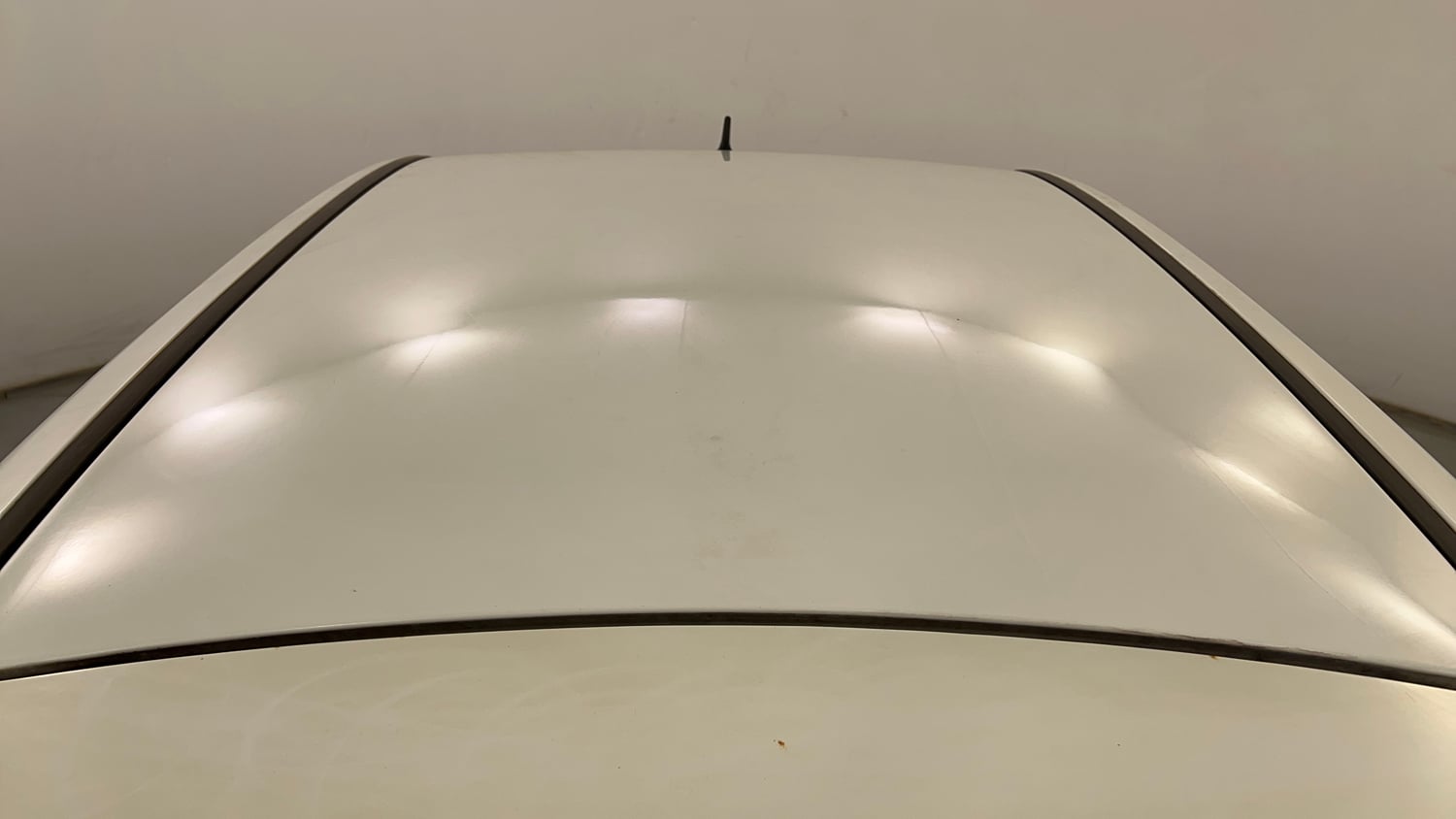 Used 2014 Ford Figo Duratec Petrol Titanium 1.2 Petrol Manual exterior EXTERIOR ROOF VIEW