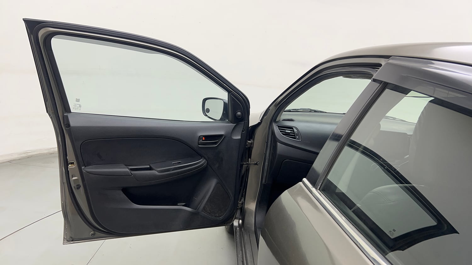 Used 2020 Maruti Suzuki Baleno Sigma Petrol Manual interior LEFT FRONT DOOR OPEN VIEW