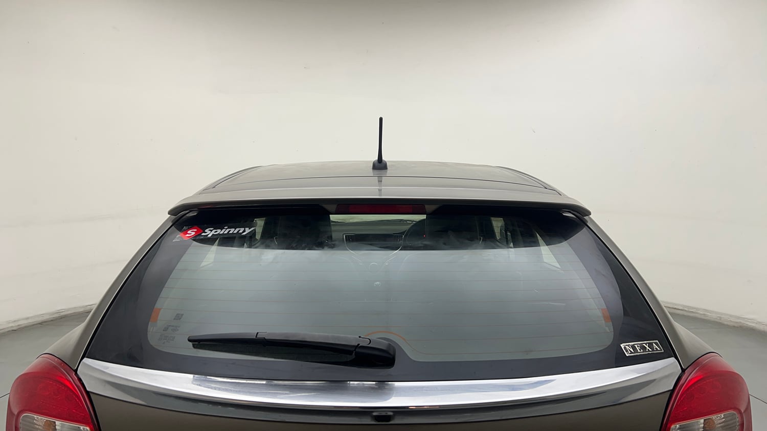 Used 2019 Maruti Suzuki Baleno Delta Petrol Manual exterior BACK WINDSHIELD VIEW