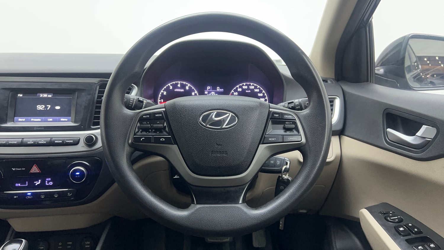 Used 2018 Hyundai Verna EX 1.6 VTVT AT Petrol Automatic interior STEERING VIEW