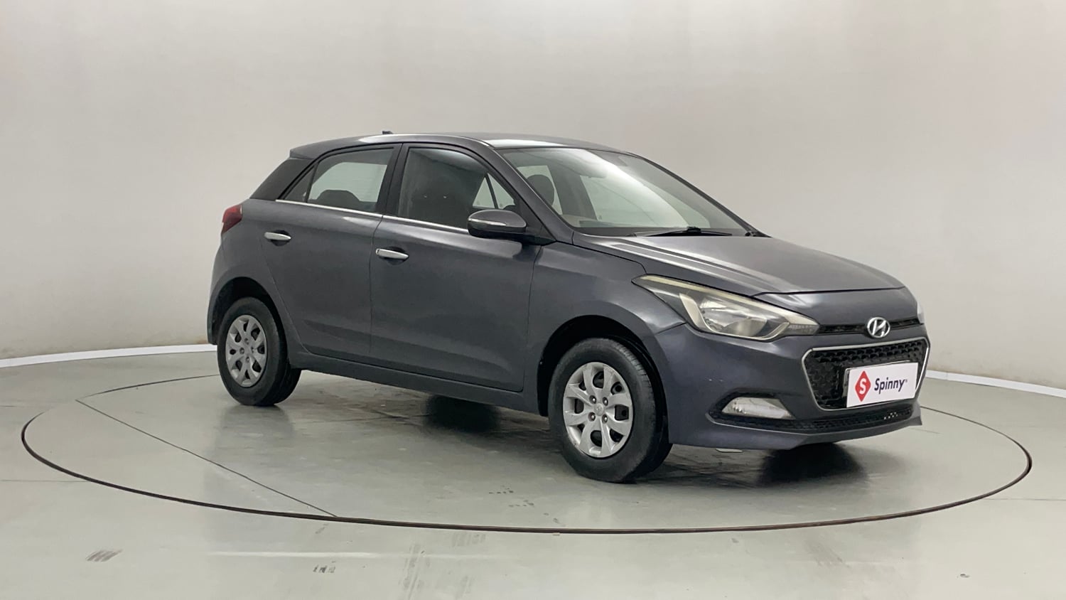 Used 2017 Hyundai Elite i20 Sportz 1.2 Petrol Manual exterior RIGHT FRONT CORNER VIEW