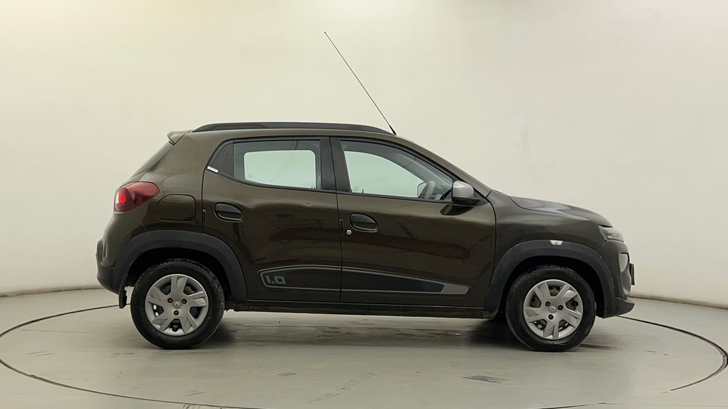 Used 2020 Renault Kwid RXT 1.0 Opt Petrol Manual exterior RIGHT SIDE VIEW