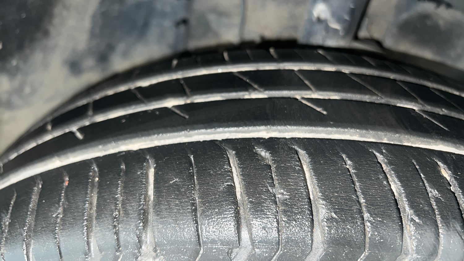 Used 2022 Tata Punch Adventure MT Petrol Manual tyres RIGHT FRONT TYRE TREAD VIEW