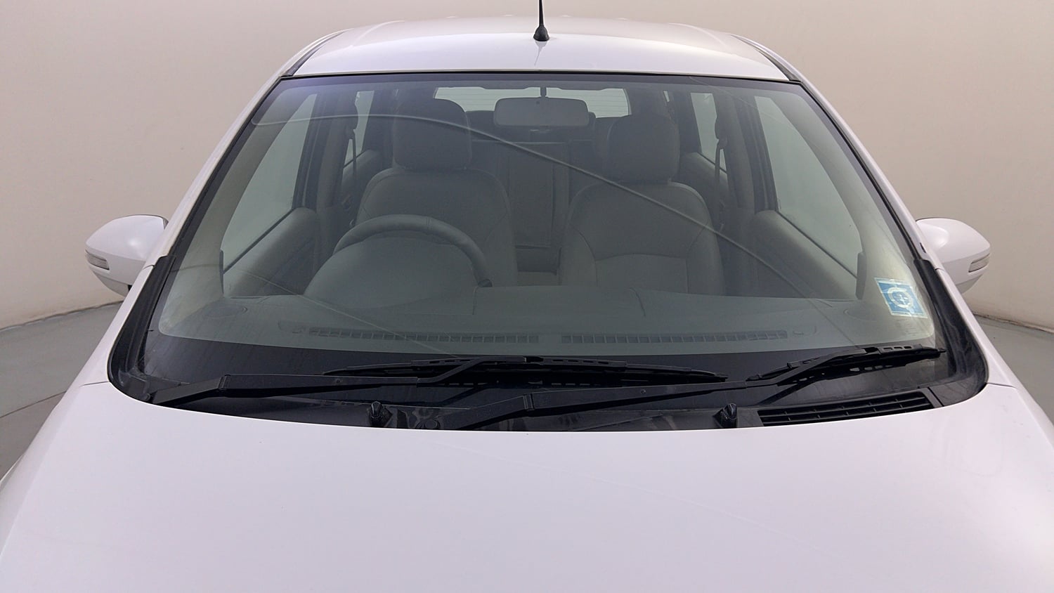 Used 2016 Maruti Suzuki Ertiga ZXI Petrol Manual exterior FRONT WINDSHIELD VIEW