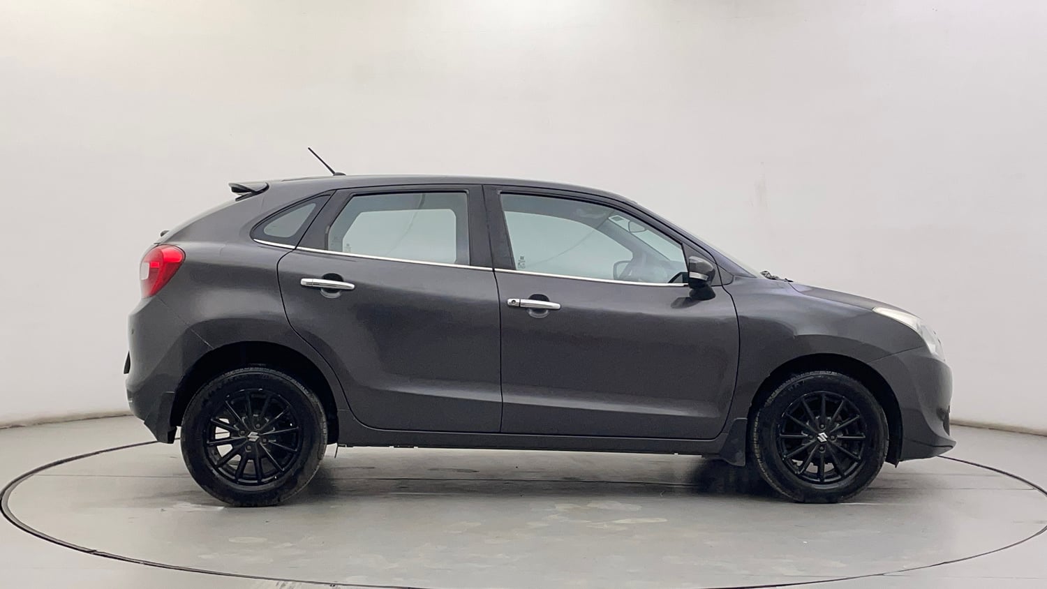 Used 2017 Maruti Suzuki Baleno Delta 1.2 Petrol Manual exterior RIGHT SIDE VIEW