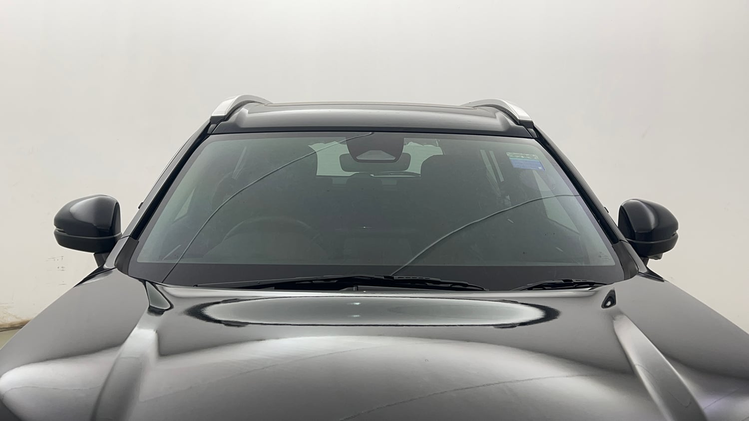 Used 2025 Honda Elevate Black Edition ZX MT Petrol Manual exterior FRONT WINDSHIELD VIEW