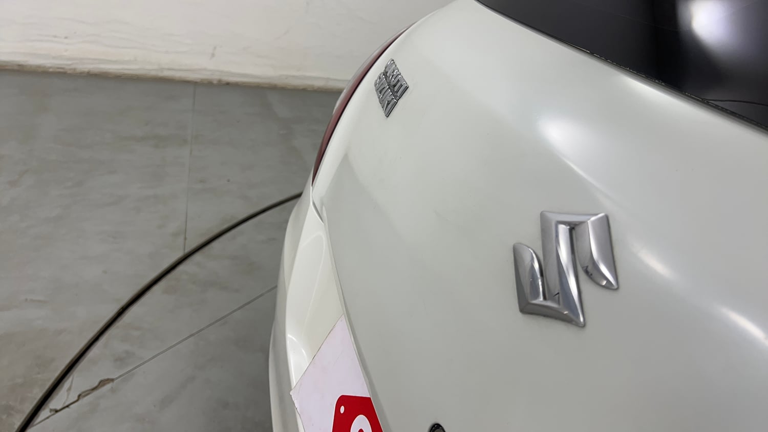 Used 2013 Maruti Suzuki Swift VDi Diesel Manual dents MINOR SCRATCH