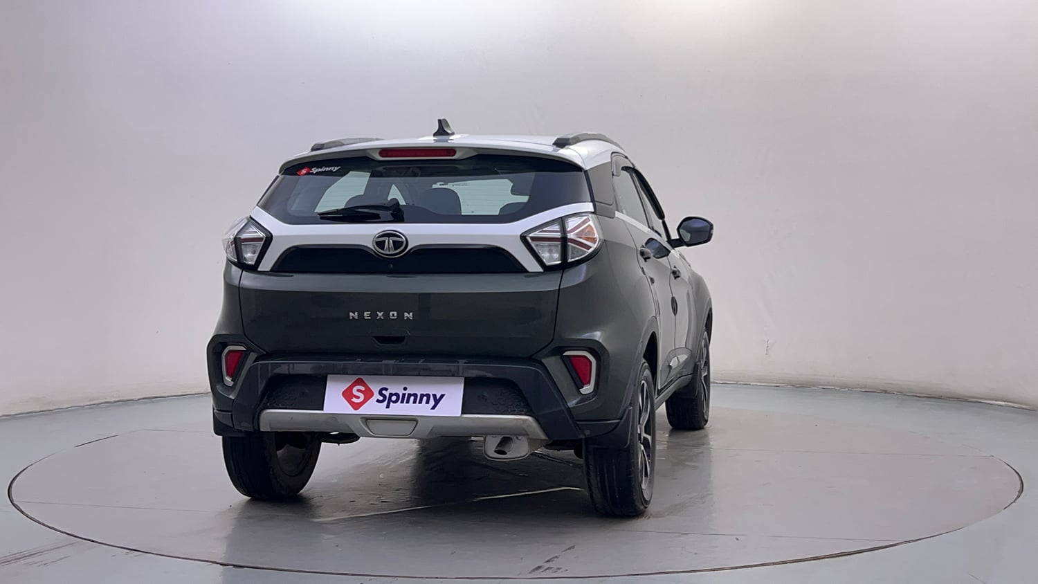 Used 2020 Tata Nexon XZA Plus (O) Dual Tone Petrol Automatic exterior RIGHT REAR CORNER VIEW