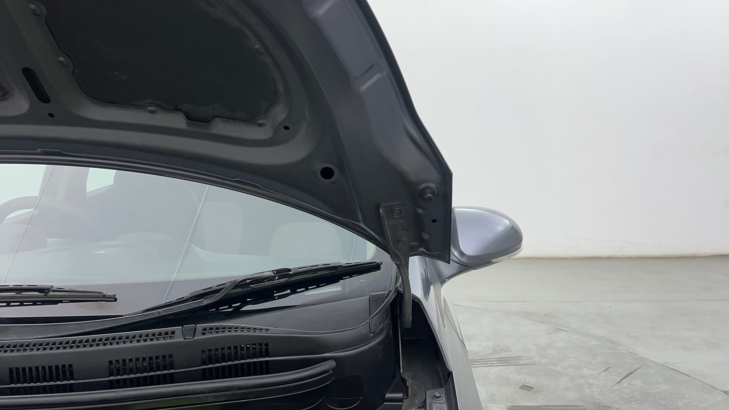 Used 2014 Hyundai Grand i10 Asta 1.2 Kappa VTVT (O) Petrol Manual engine ENGINE LEFT SIDE HINGE & APRON VIEW