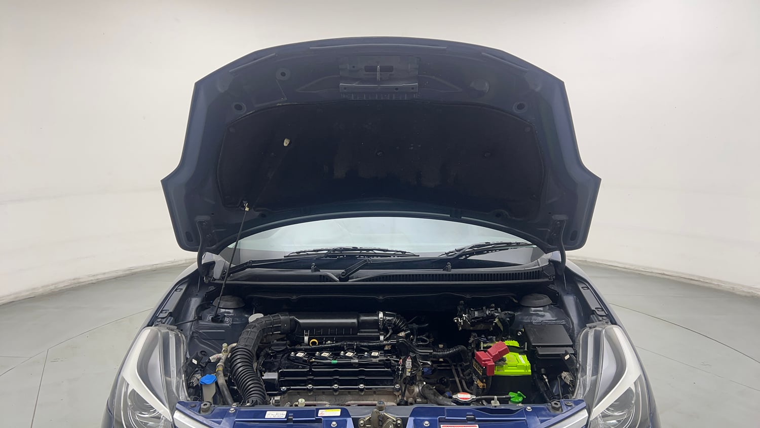 Used 2021 Maruti Suzuki Baleno Zeta Petrol Manual engine ENGINE & BONNET OPEN FRONT VIEW