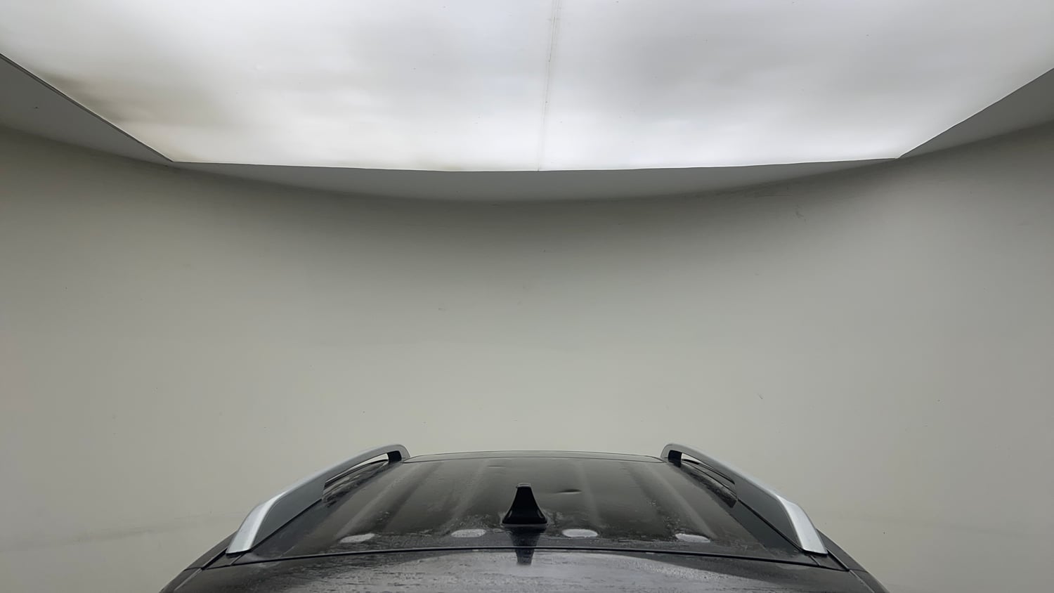 Used 2024 Hyundai Venue SX (O) 1.0 Turbo DCT Petrol Automatic exterior EXTERIOR ROOF VIEW