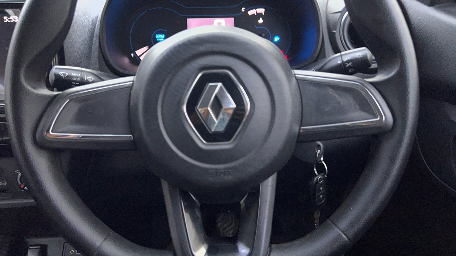 Used 2022 Renault Kwid RXT 1.0 AMT Petrol Automatic top_features Airbags