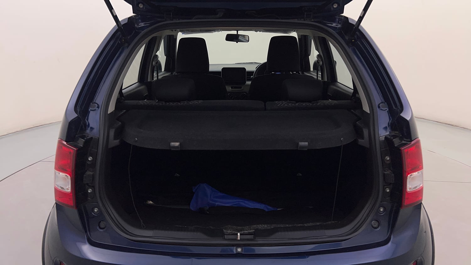 Used 2023 Maruti Suzuki Ignis Zeta 1.2 AMT Petrol Automatic interior DICKY INSIDE VIEW