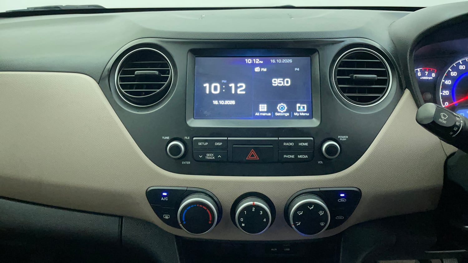 Used 2018 Hyundai Grand i10 Sportz AT 1.2 Kappa VTVT Petrol Automatic interior MUSIC SYSTEM & AC CONTROL VIEW