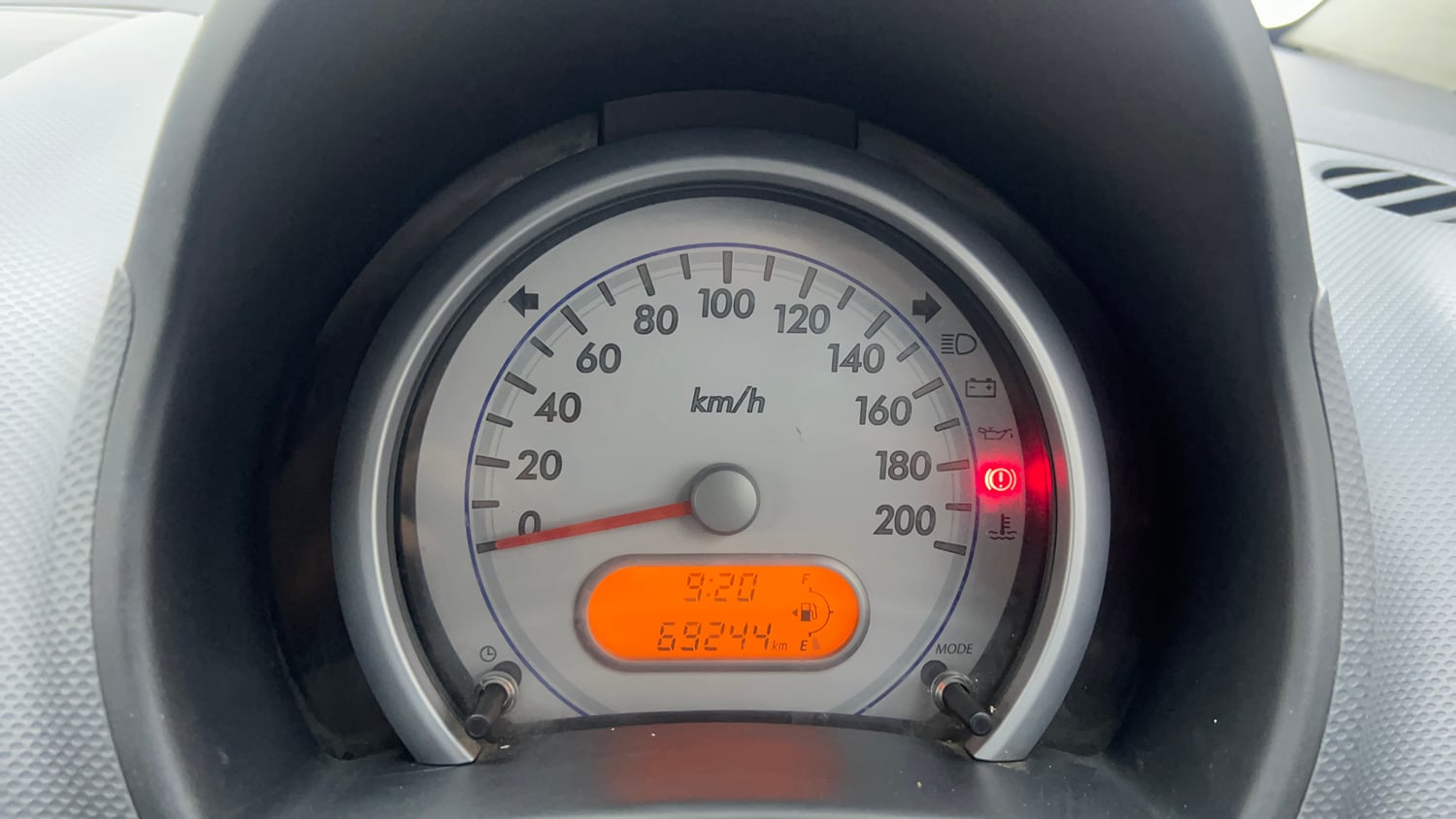Used 2013 Maruti Suzuki Ritz Lxi BS-IV Petrol Manual interior CLUSTERMETER VIEW