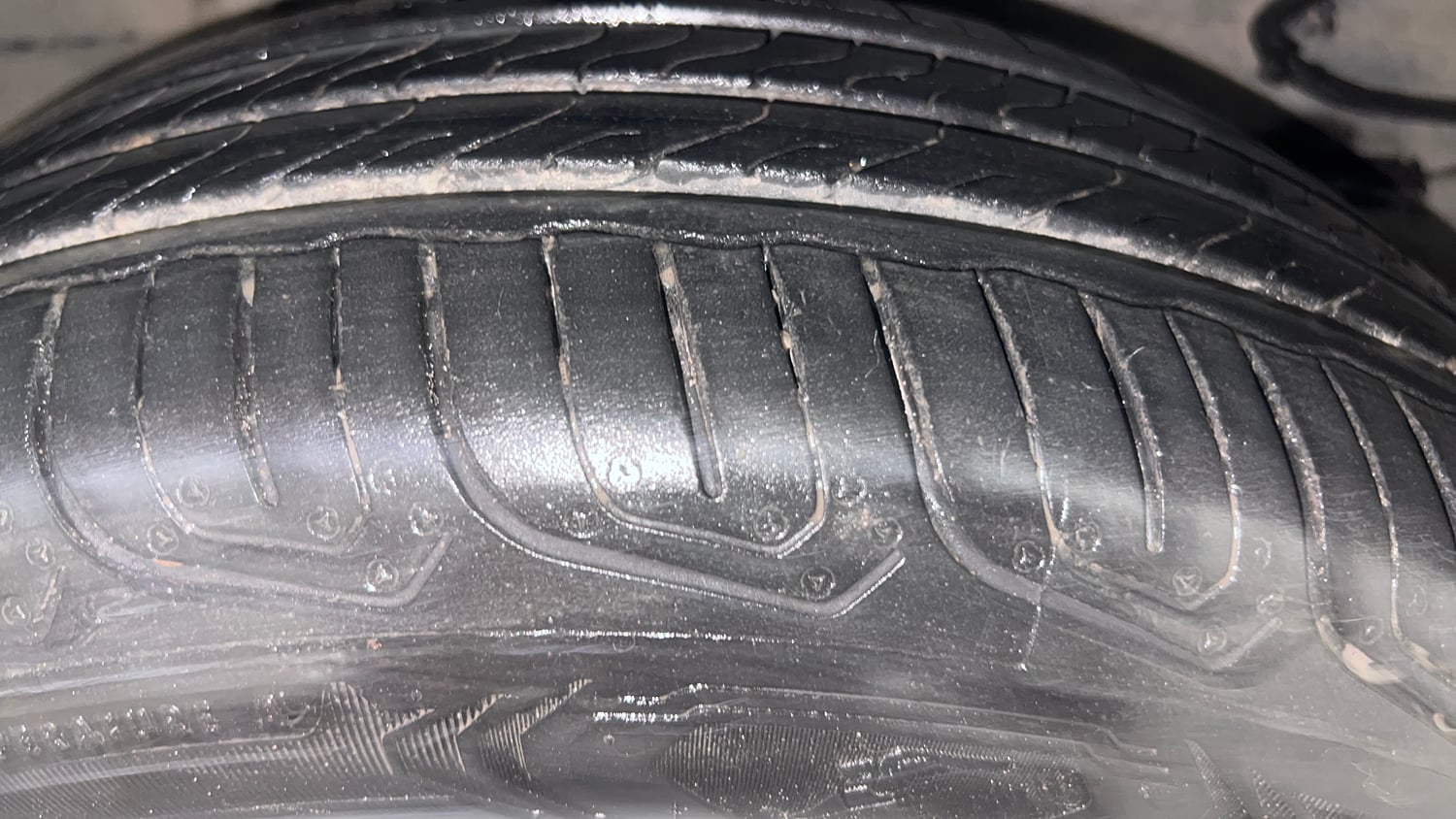 Used 2021 Tata Tiago XT Petrol Manual tyres RIGHT REAR TYRE TREAD VIEW