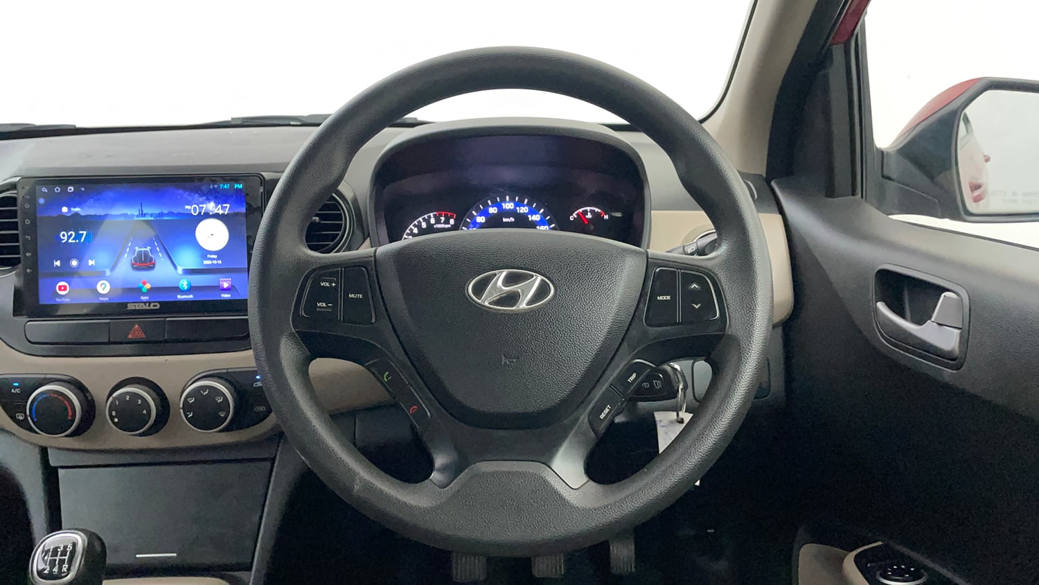 Used 2014 Hyundai Xcent S 1.2 (O) Petrol Manual interior STEERING VIEW