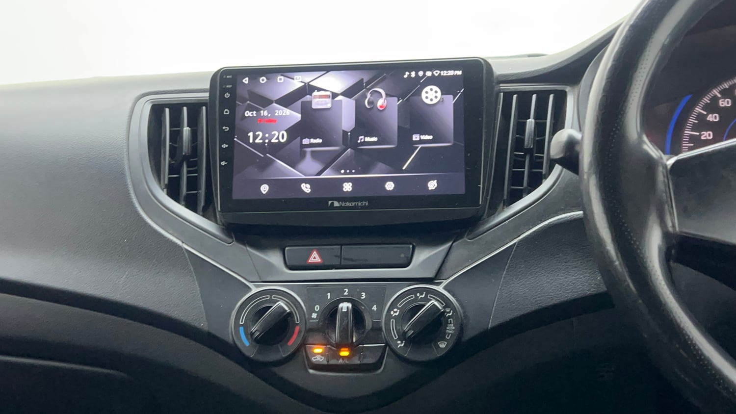Used 2020 Maruti Suzuki Baleno Sigma Petrol Manual interior MUSIC SYSTEM & AC CONTROL VIEW