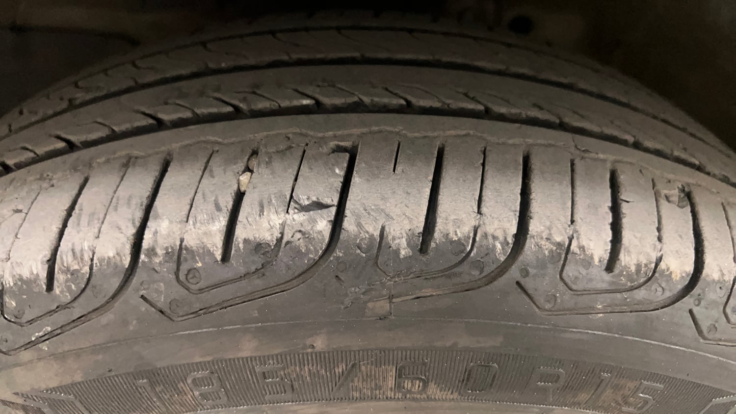 Used 2023 Honda City V CVT Petrol Petrol Automatic tyres LEFT FRONT TYRE TREAD VIEW