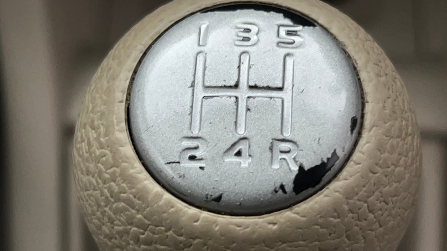 Used 2016 Maruti Suzuki Swift Dzire VXI Petrol Manual interior GEAR  KNOB VIEW