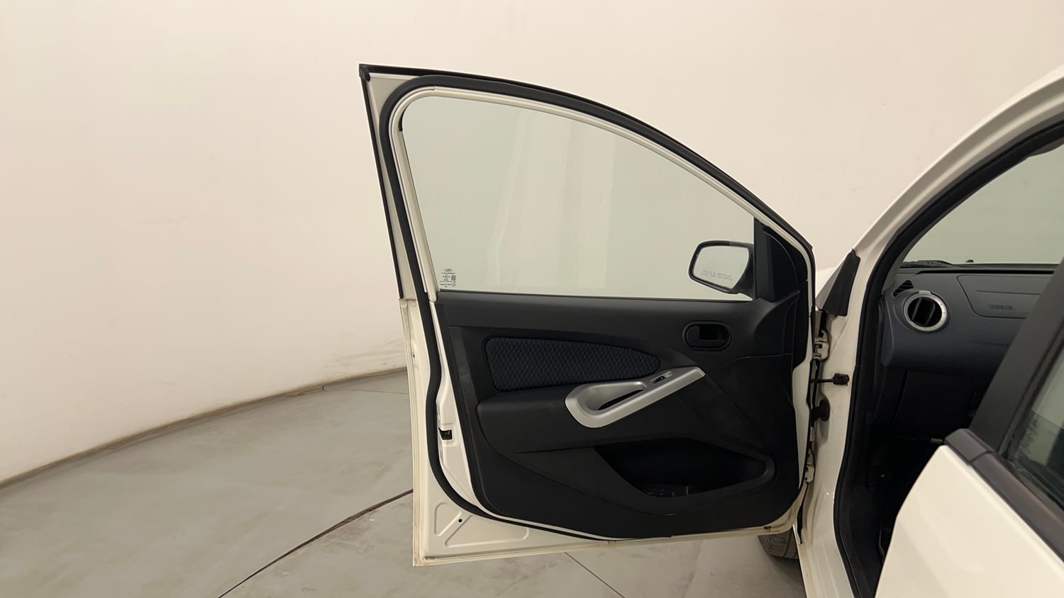 Used 2014 Ford Figo Duratec Petrol Titanium 1.2 Petrol Manual interior LEFT FRONT DOOR OPEN VIEW