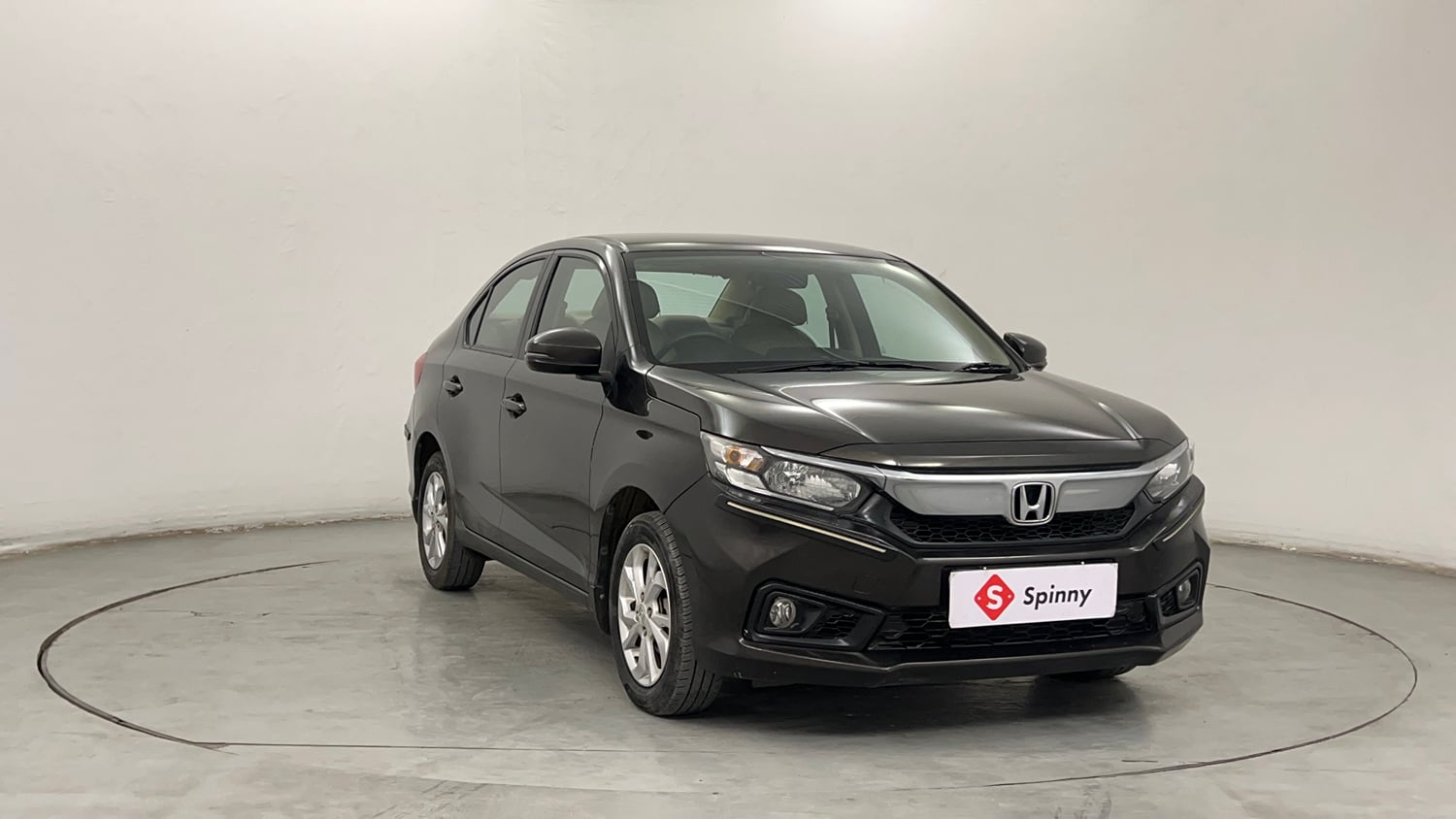 Used 2020 Honda Amaze 1.2 VX CVT Petrol Petrol Automatic exterior RIGHT FRONT CORNER VIEW