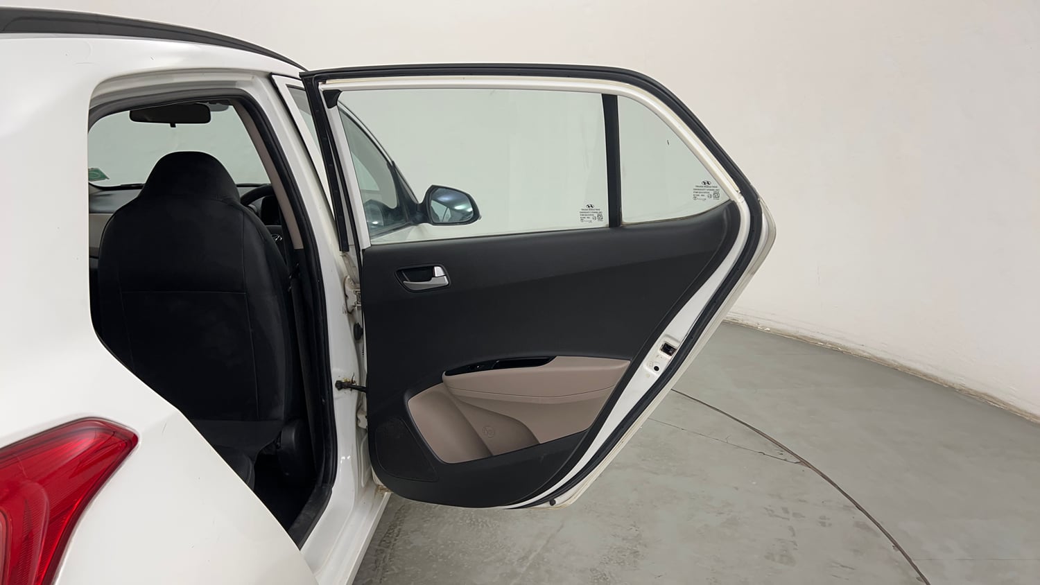 Used 2014 Hyundai Grand i10 Asta 1.2 Kappa VTVT (O) Petrol Manual interior RIGHT REAR DOOR OPEN VIEW
