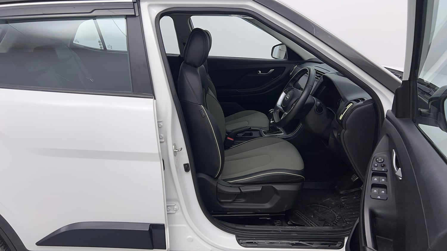 Used 2024 Hyundai Creta SX 1.5 Petrol Adventure Edition Petrol Manual interior RIGHT SIDE FRONT DOOR CABIN VIEW