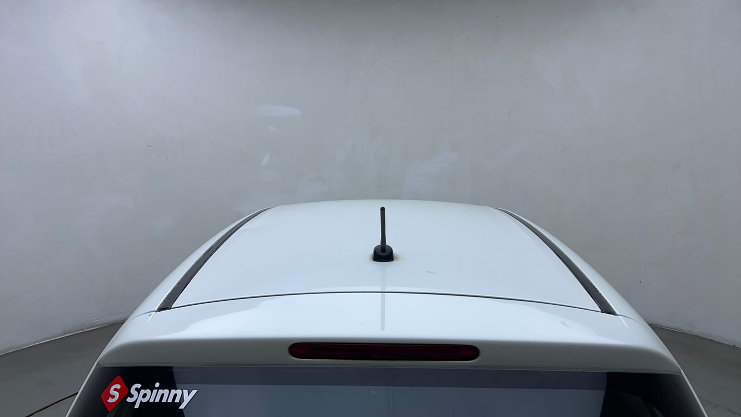 Used 2013 Maruti Suzuki Swift LXi Petrol Manual exterior EXTERIOR ROOF VIEW