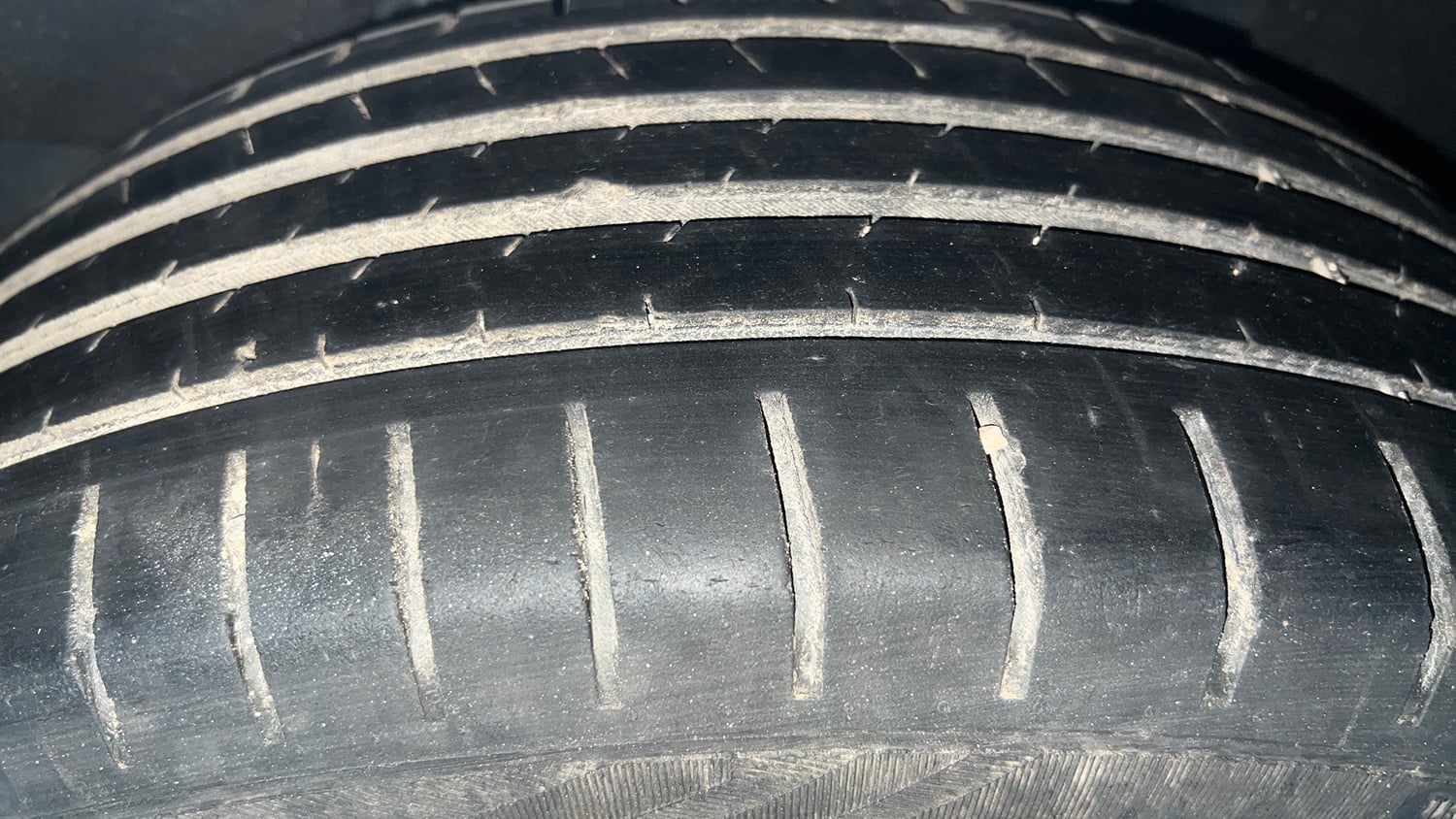 Used 2020 Maruti Suzuki Baleno Zeta Petrol Manual tyres LEFT REAR TYRE TREAD VIEW