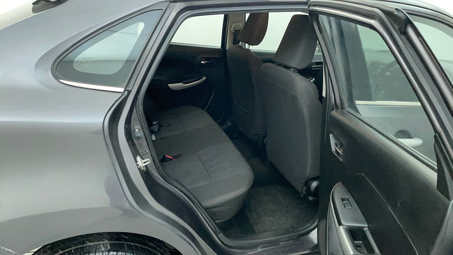 Used 2017 Maruti Suzuki Baleno Delta 1.2 Petrol Manual interior RIGHT SIDE REAR DOOR CABIN VIEW