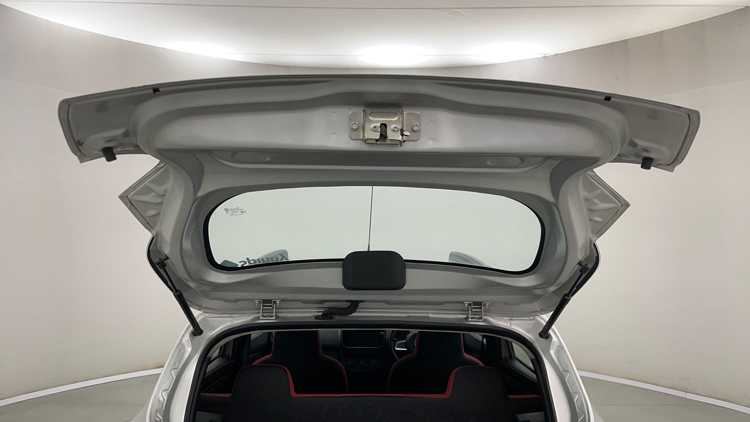 Used 2022 Renault Kwid RXT 1.0 AMT (O) Petrol Automatic interior DICKY DOOR OPEN VIEW