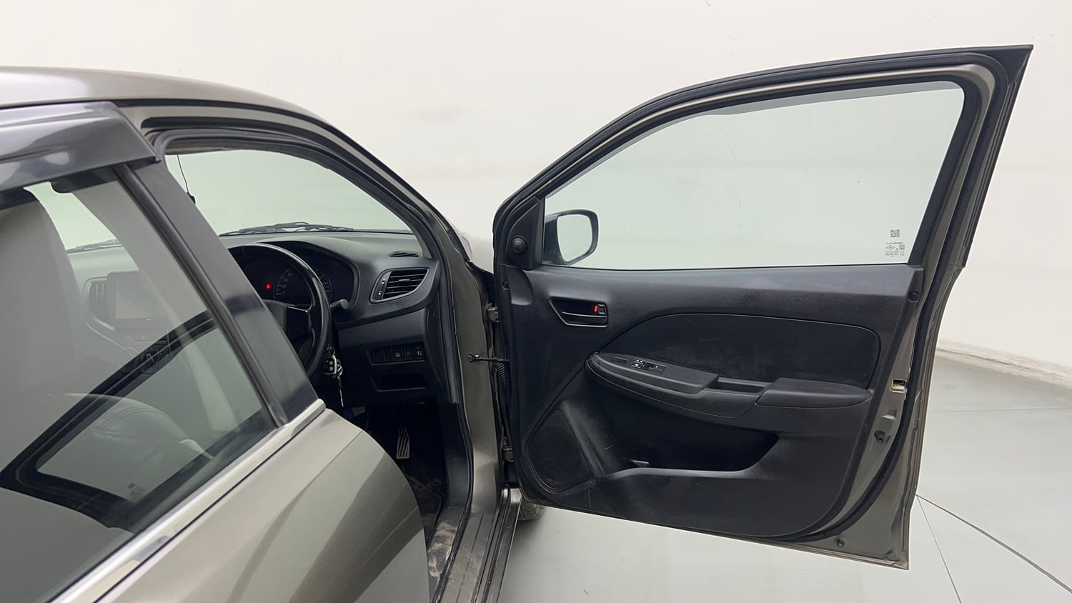 Used 2020 Maruti Suzuki Baleno Sigma Petrol Manual interior RIGHT FRONT DOOR OPEN VIEW