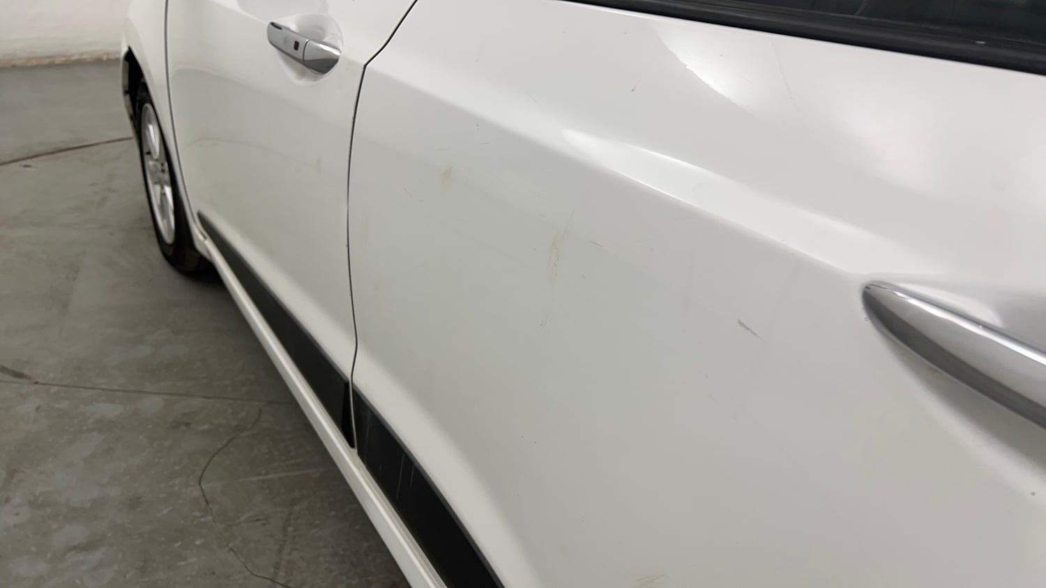 Used 2014 Hyundai Grand i10 Asta AT 1.2 Kappa VTVT Petrol Automatic dents MINOR SCRATCH