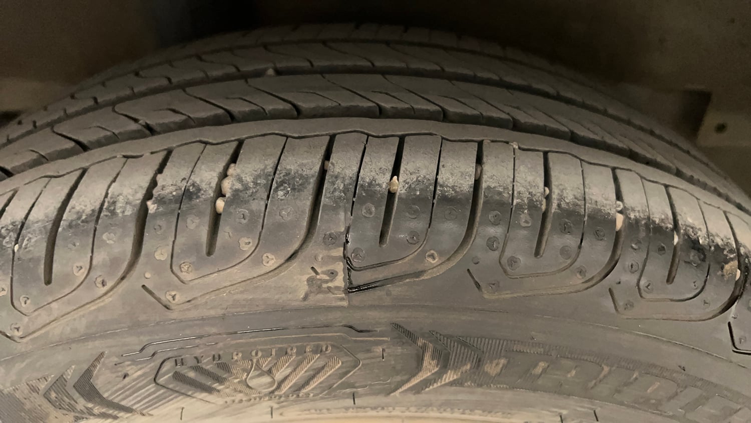 Used 2023 Honda City V CVT Petrol Petrol Automatic tyres RIGHT REAR TYRE TREAD VIEW